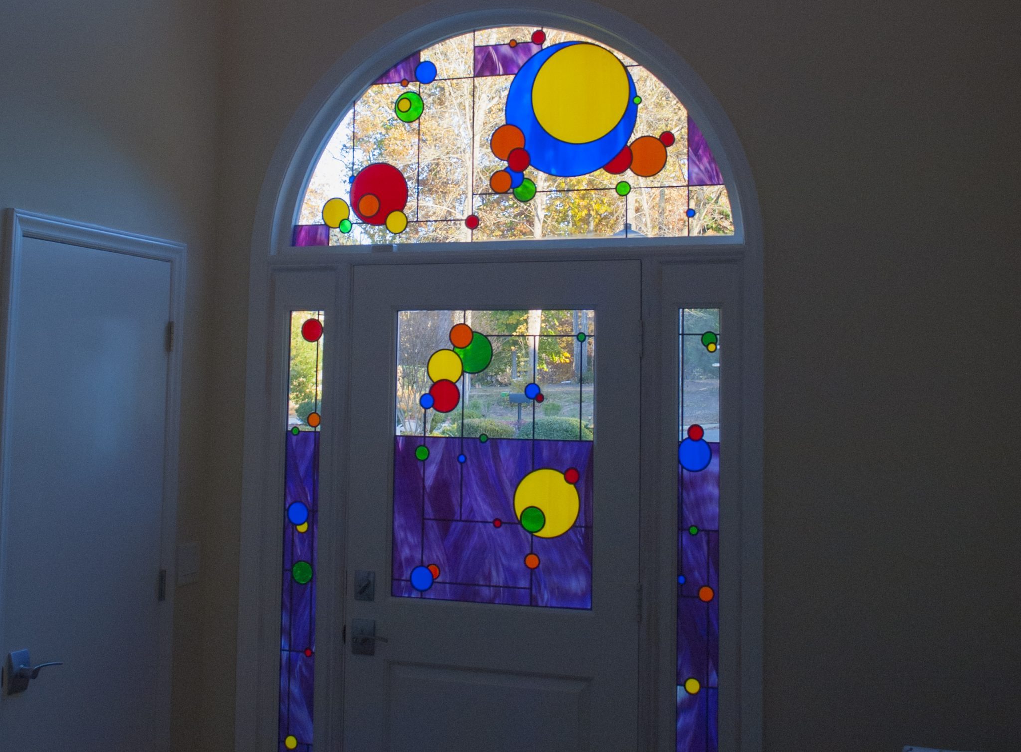 Custom Decorative Glass Service for Office or Home Artistic Improvement